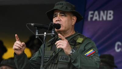 El ministro venezolano de Defensa, Vladimir Padrino, ratificó su lealtad a Maduro.