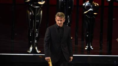 El actor Sean Penn fue el encargado de anunciar la mejor película del año en la 87 edición de los Oscars.