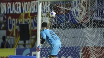 El golazo de Bryan Moya que evitó el triunfo del Motagua ante Olimpia
