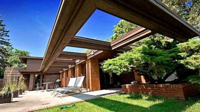 Esta casa fue diseñada por el arquitecto Frank Lloyd Wright.