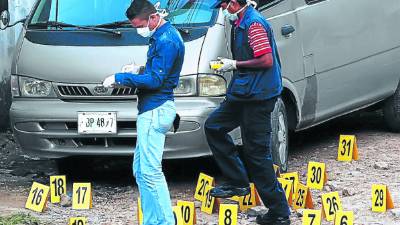 Decenas de casquillos de bala de diferente calibre se encontraron en la escena del crimen en la colonia La Pradera