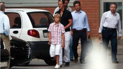 Fotografía de archivo de Michael schumacher junto a su hijo Mick.