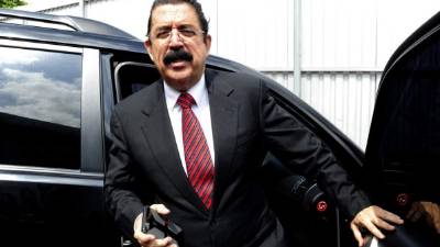 Manuel Zelaya aseguró que su consulta es para no quedarse de brazos cruzados esperando que el PN le dicte la agenda.