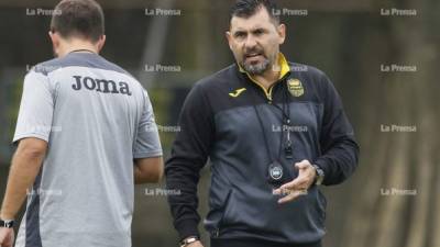 Martín García y Real España comenzaron a trabajar para enfrentarse al Olimpia este sábado por la ida de semifinal en duelo a realizarse en el estadio Olímpico.