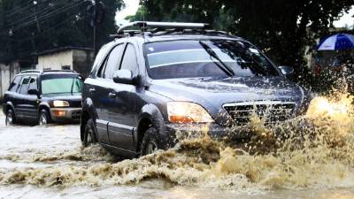Con las lluvias hay riesgo de derrumbes e inundaciones.