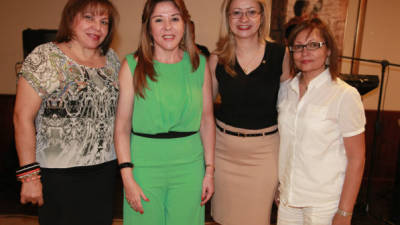 Ada Santos, Ruth Valladares, Laura Enamorado y Sandra Acevedo.