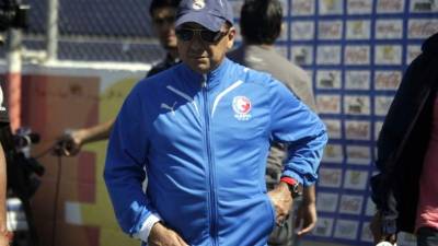 Osman Madrid está molesto con la Comisión de Arbitraje.