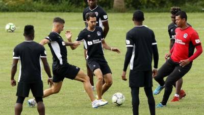 El Olimpia entrenó en la cancha del Tío Dolmo. Foto Neptalí Romero