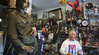 Abundan imágenes del “Che”.