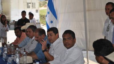 El presidente Juan Orlando Hernández durante su intervención ante los ganaderos de Siguatepeque.