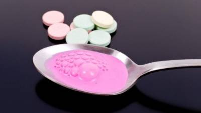 Se debe limitar el uso de antiácidos, ya que pueden llegar a dañar los riñones.