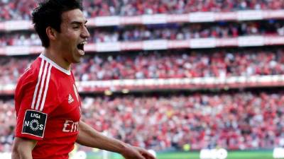 El argentino ya se despidió de la afición del Benfica. EFE/ ANTONIO COTRIM