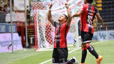 Roger Rojas llegó a su cuarta anotación en lo que va de la temporada en Costa Rica. Fotografía: Rubén Murillo / Prensa Alajuelense