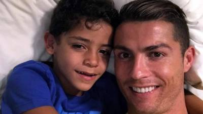 Cristiano Ronaldo es padre del pequeño CR Jr.