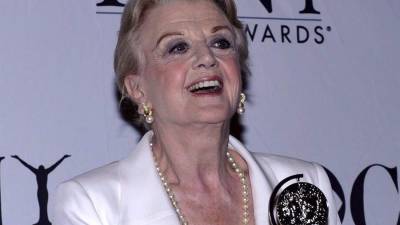 Muere Angela Lansbury a los 96 años, protagonista de “Murder, She Wrote”