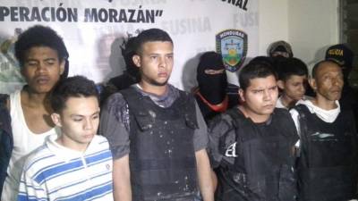 La captura ocurrió después que varias personas denunciaron la muerte de una persona en la colonia Planes de Calpules.