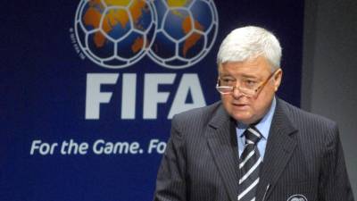 Teixeira es, además, el principal blanco de la comisión legislativa con poderes especiales creada la semana pasada por el Congreso para investigar irregularidades en el fútbol brasileño.