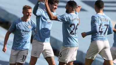 El Manchester City dio un nuevo paso para alzar el título de Premier League. Foto AFP.