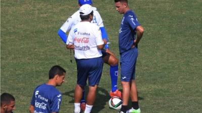 La Bicolor se prepara además para su debut en las eliminatorias mundialistas a iniciar el próximo mes de noviembre.