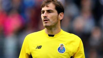 Iker Casillas, disputa su primer partido de Champions bajo el arco del Porto.