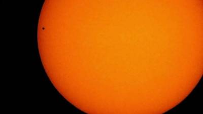 Decenas de personas en el mundo observarán con detenimiento el paso de Mercurio por el Sol.