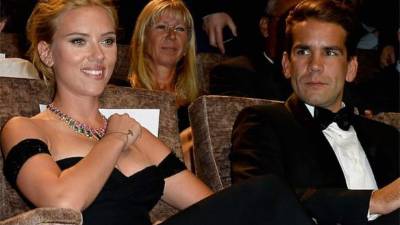 Scarlett Johansson y Romain Dauriac.