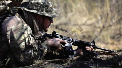 Varias milicias resguardan la frontera de EEUU para evitar el ingreso de migrantes centroamericanos./AFP archivo.