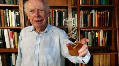 James Watson obtuvó el nobel en 1962.