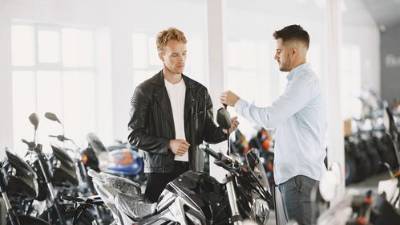 Define tus necesidades, investiga tus opciones y, sobre todo, no te apresures al comprar.