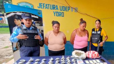 <b><span class=mln_uppercase_mln>Operativo.</span></b> La detención de Nolvia Palma Mencía y su hija Elsy Palma la ejecutaron los policías en el barrio La Cultura de Yoro.