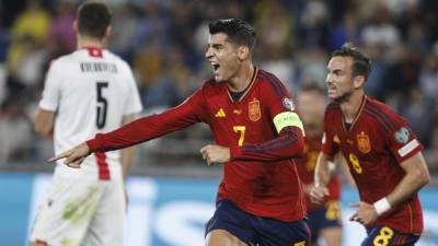 Morata se despachó con su primer triplete con España.