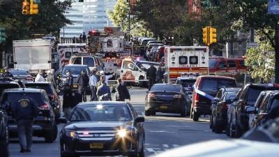 Ocho personas murieron y 15 resultaron heridas cuando un hombre condujo por un sendero para bicicletas en Manhattan.// Foto AFP.