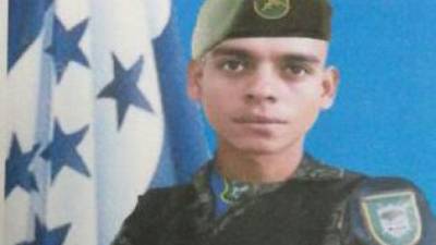 El cuerpo sin vida del militar lo llevaron a la morgue capitalina para practicarle la autopsia.