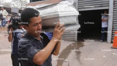 Hasta el momento se desconoce el paradero del conductor.