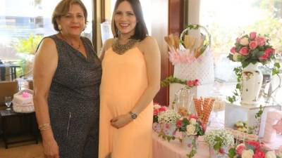 Blanca y Daniela Palacios.