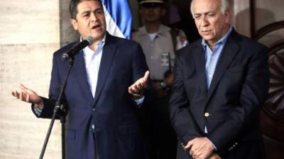 El titular del Congreso Nacional, Mauricio Oliva, ha hecho pública su anuencia a una nueva Constitución que propone el presidente Juan Orlando Hernández.