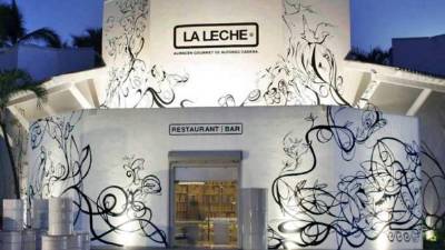 Los secuestradores dejaron abandonadas 4 camionetas de lujo frente al reconocido restaurante.