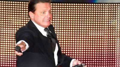 En uno de los últimos conciertos de Luis Miguel.