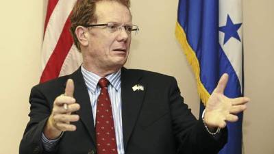 El embajador de Estados Unidos en Honduras, James Nealon.