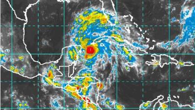 El fenómeno está afectando indirectamente al país con sus bandas nubosas.