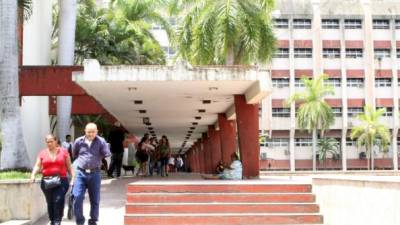 En el hospital Mario Rivas de San Pedro Sula se atiende a pacientes de toda la zona noroccidental de Honduras.