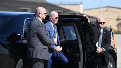 Biden, que tiene orígenes irlandeses, inició un viaje de tres días que lo llevará el viernes a Ballina, la ciudad de sus ancestros.