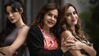 Oka Giner, María Sorté y Ela Velden protagonizan “Las hijas de la señora García”.