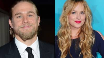 Charlie Hunnam y Dakota Johnson.
