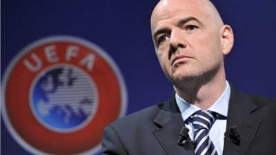 Gianni Infantino (1970) se incorporó a la UEFA en agosto de 2000 .