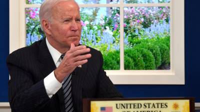 Biden busca que el Congreso apruebe sus billonarios planes de infraestructura.