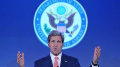 El secretario de Estado de EUA John Kerry manifestó su preocupación por el cuidado y conservación de los océanos.