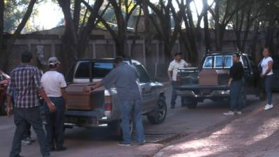 Los tres cadáveres fueron retirados de la morgue de la capital hasta ayer en horas de la tarde.