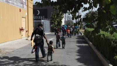 Los portugueses están dejando su país y las autoridades buscan la manera de evitarlo.