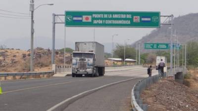 Honduras y El Salvador cuentan con una aduana integrada en el sector de El Amatillo, en el sur de Honduras, como parte de la Unión Aduanera .